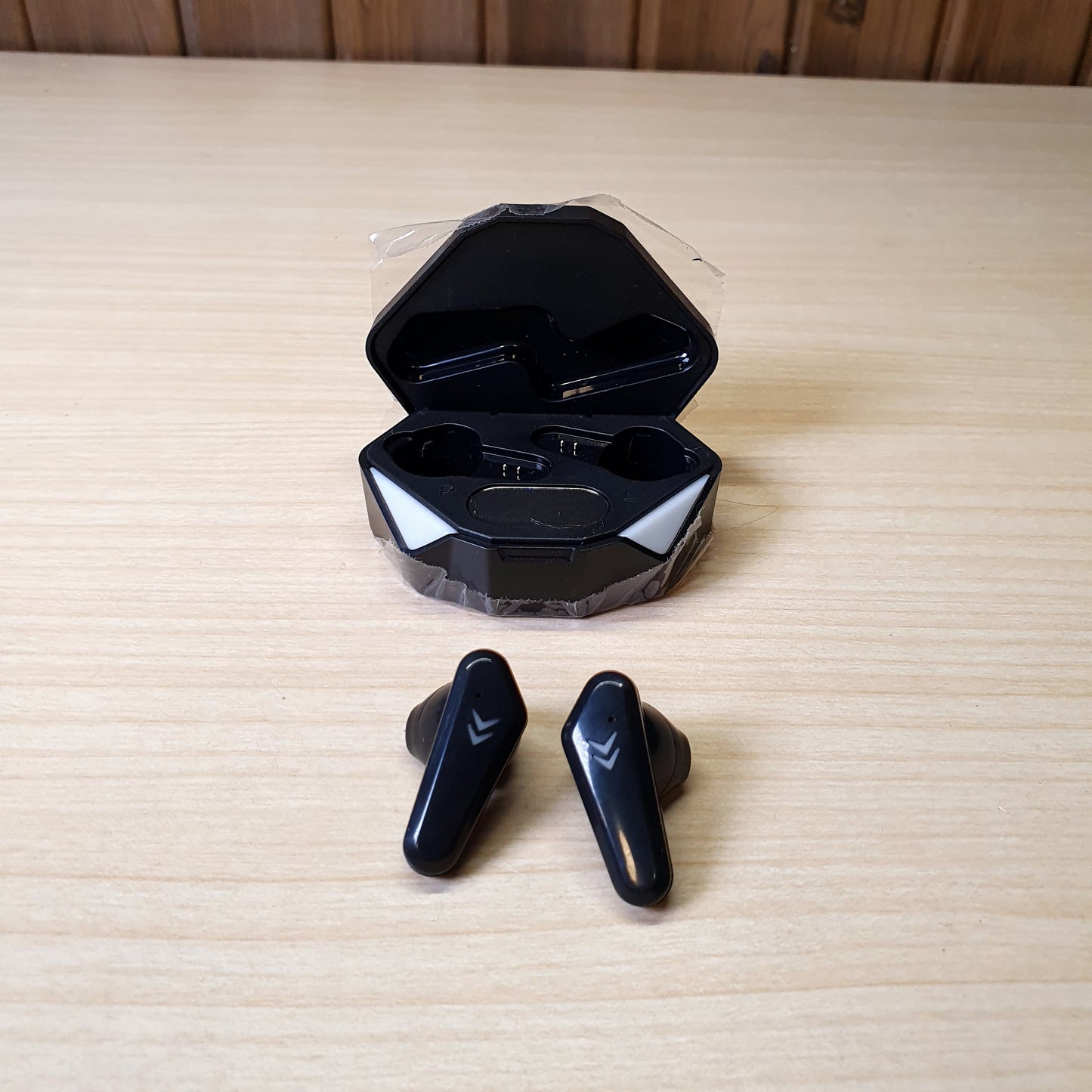 Earbuds #8045