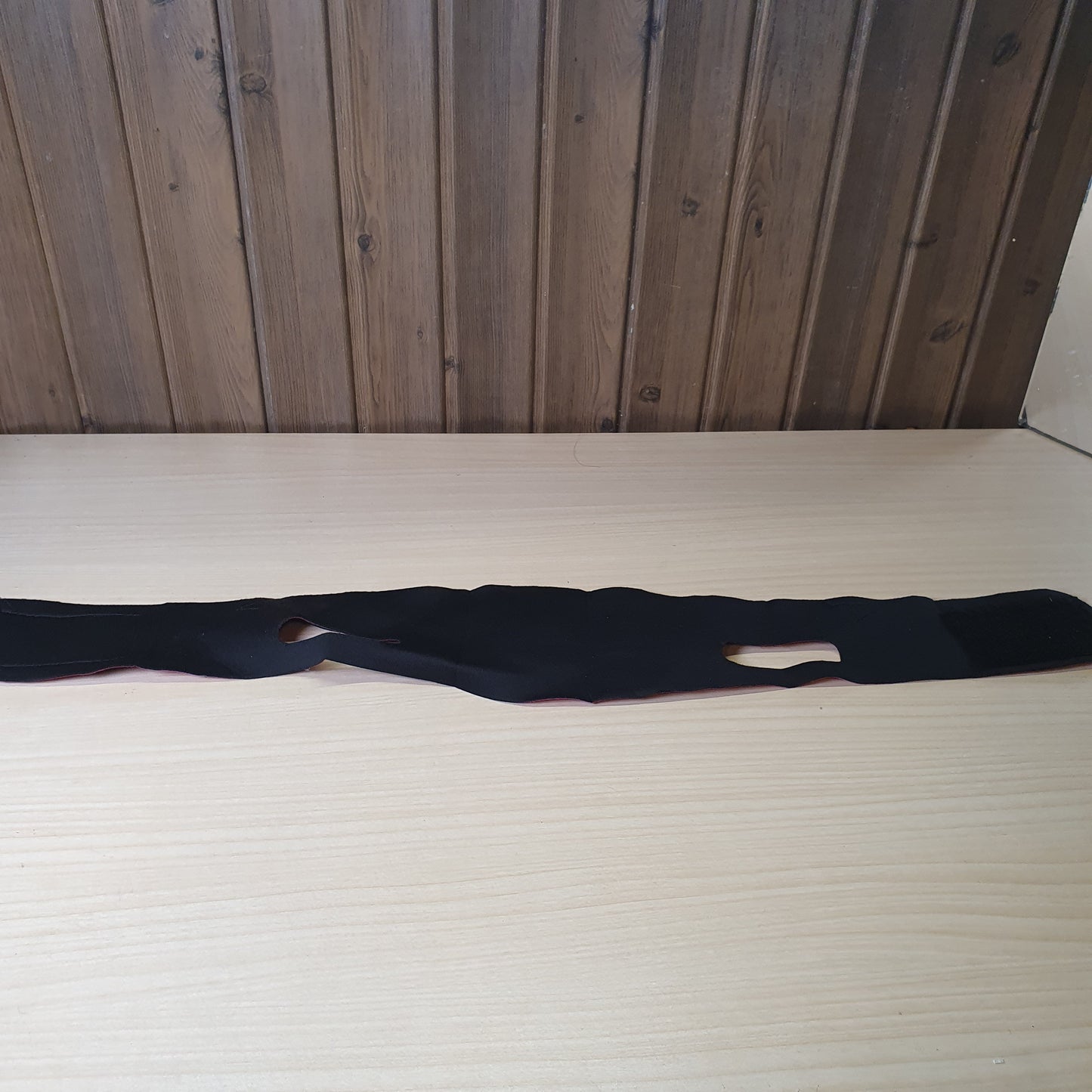 Elastic facial lifting belt designed for slimming the jawline and chin. #8110