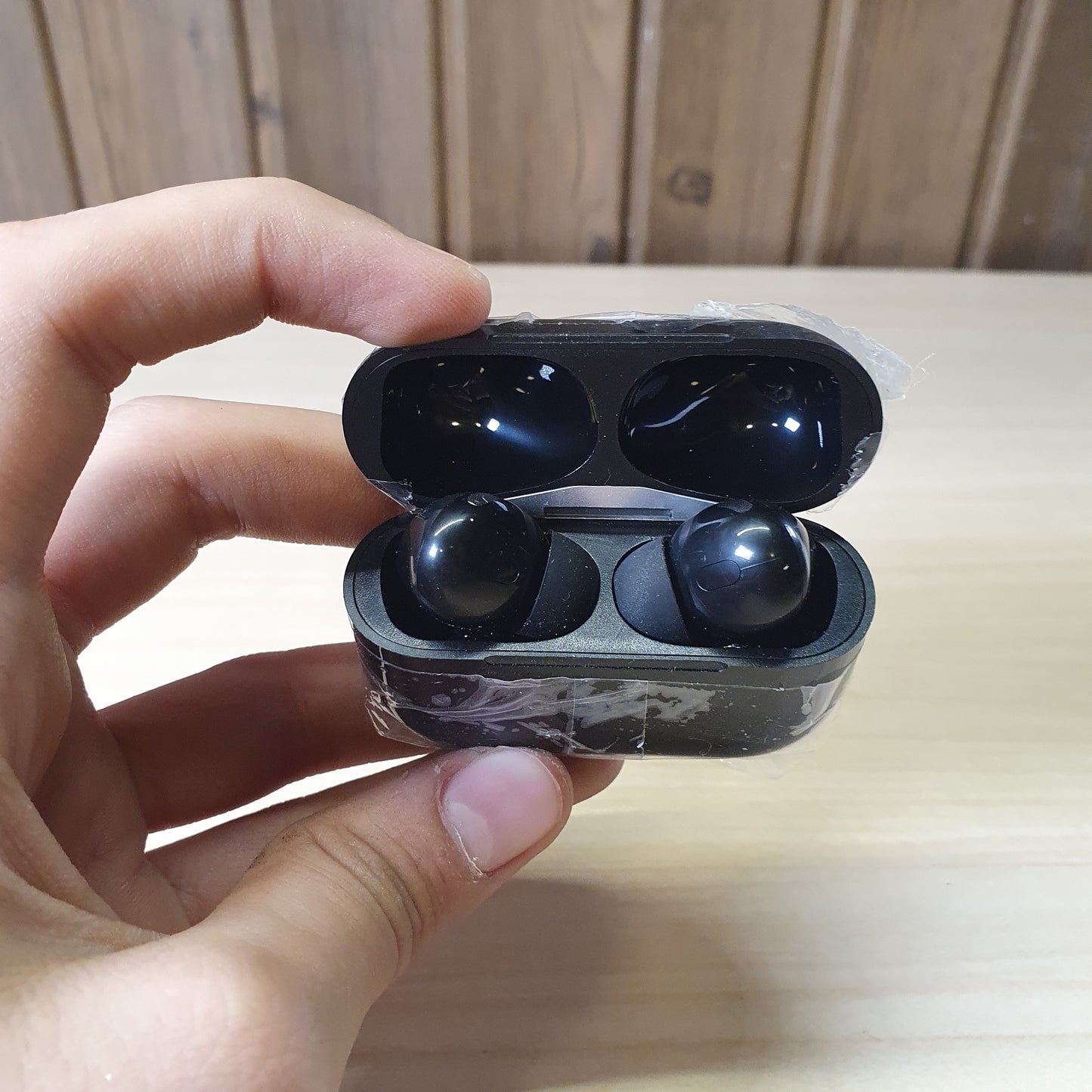 Earbuds #8051