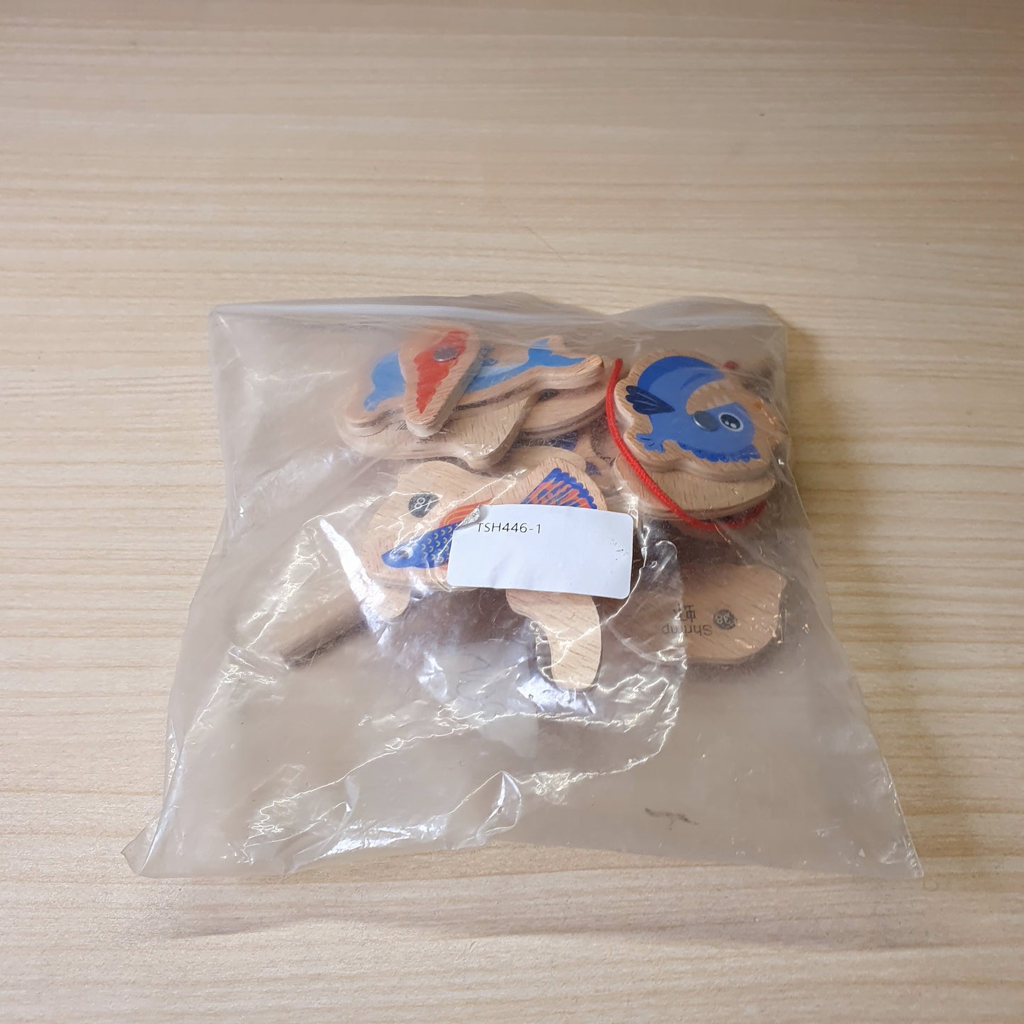 Wooden magnetic fishing game set, designed for children's imaginative play. #8197