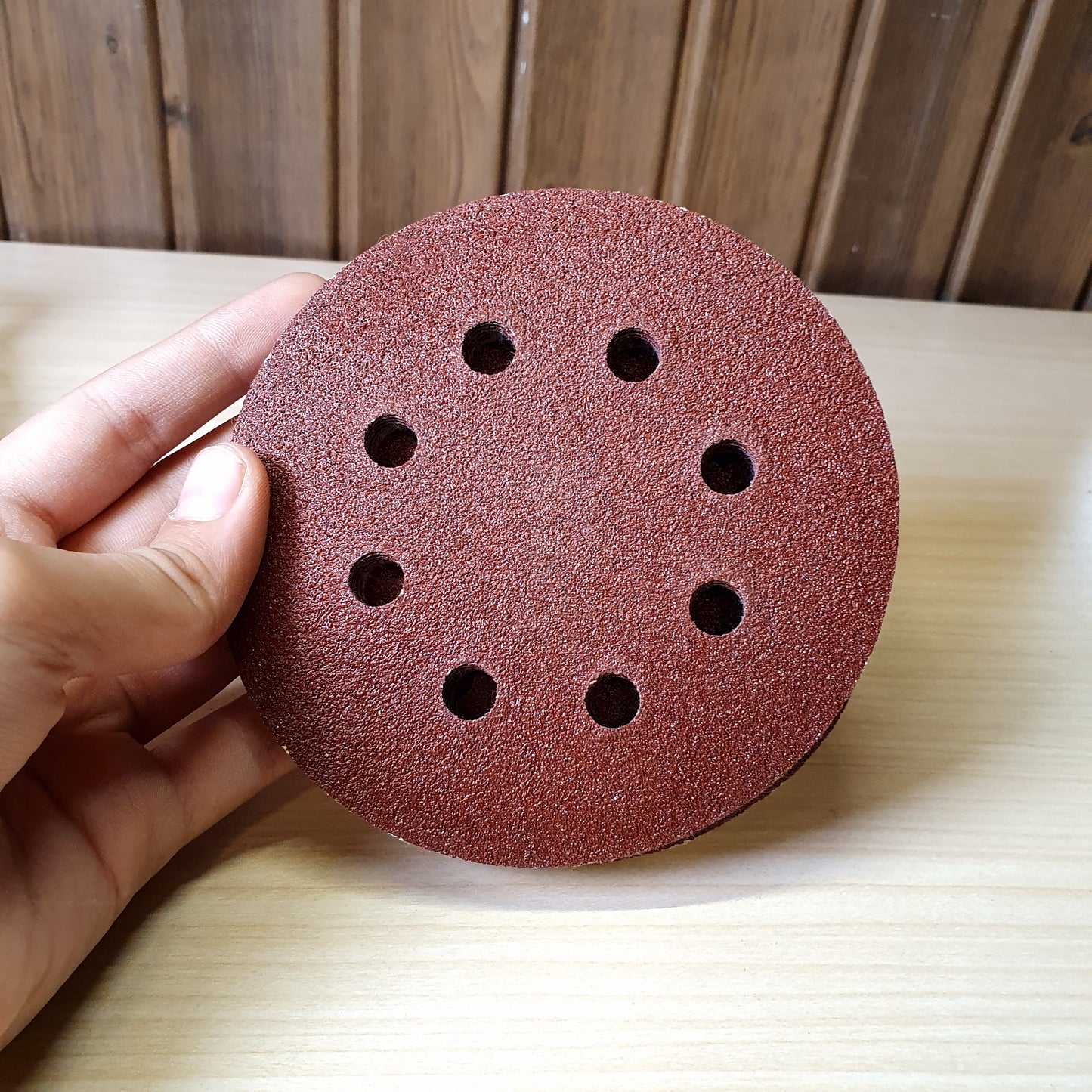 5-inch, 8-hole aluminum oxide sanding discs designed for use with random orbital sanders. #6535