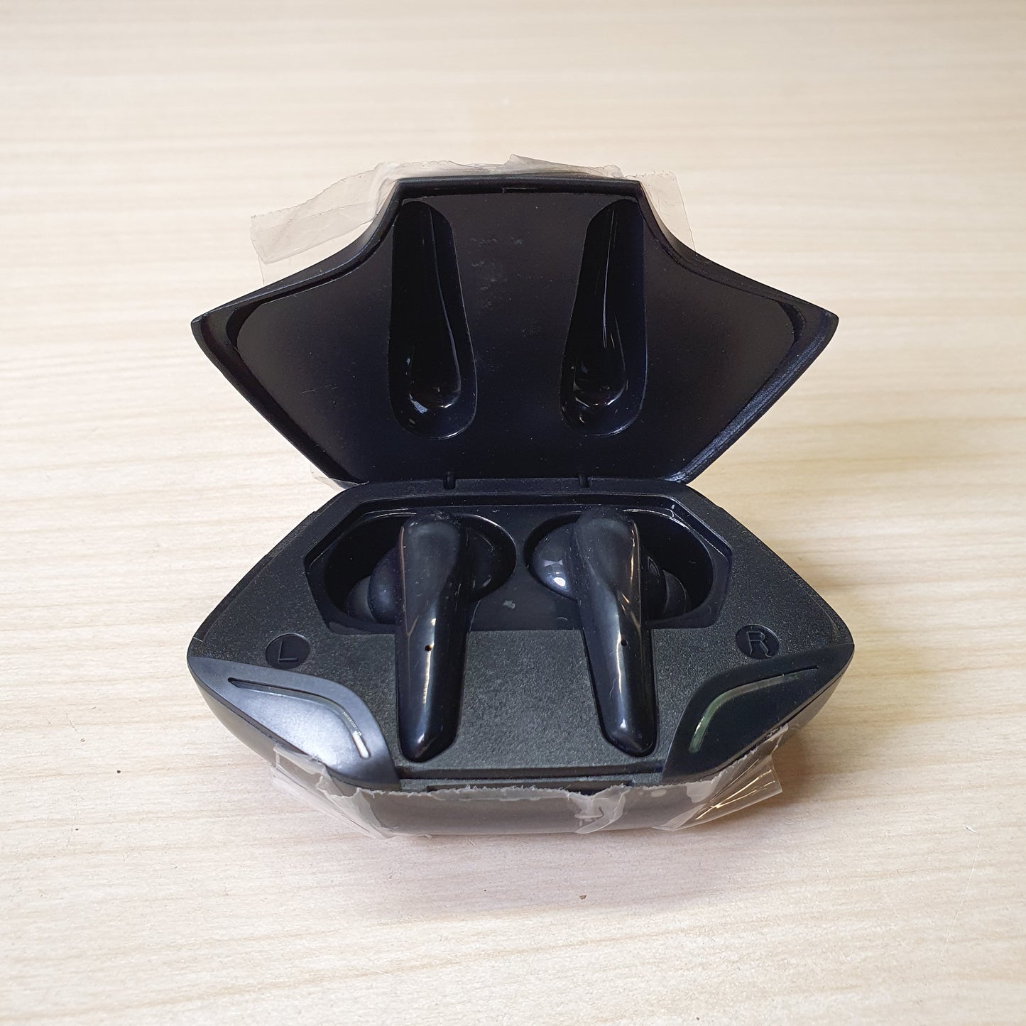 Earbuds #8302