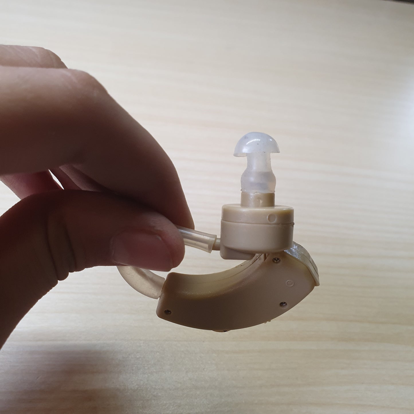 Hearing Aid #8652