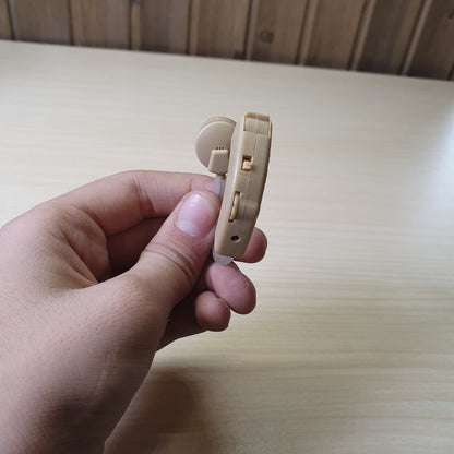 Hearing Aid #8652