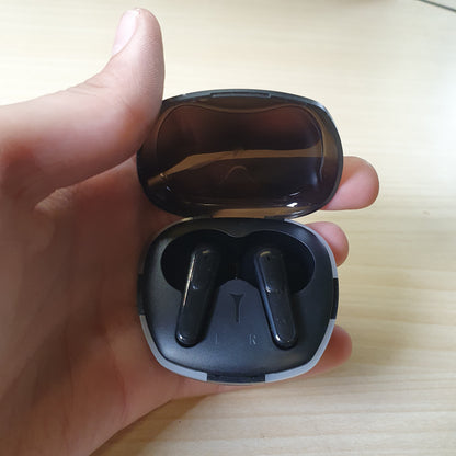 Earbuds #8272