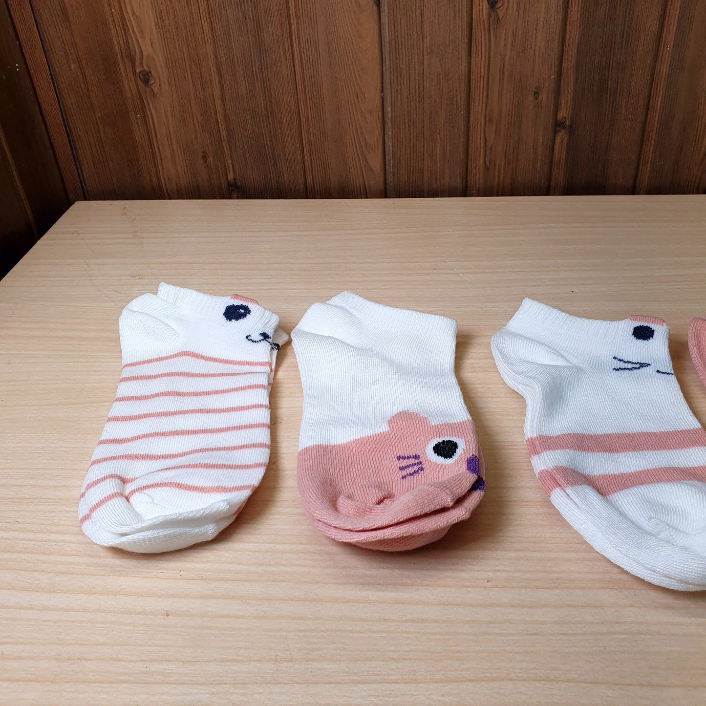 5 Pairs Of Socks #9050