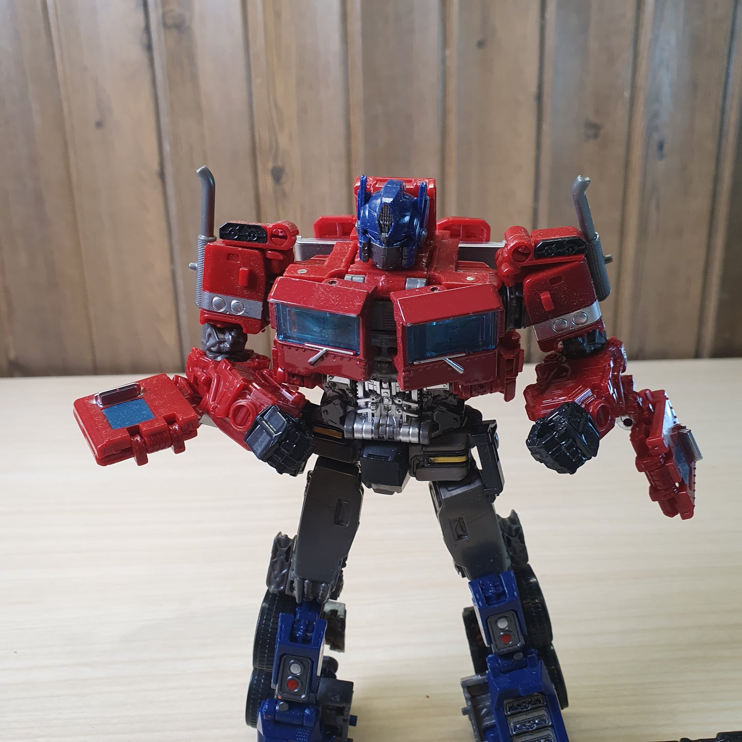 Mechanical Alliance Dark Commander Optimus Prime Model #9028