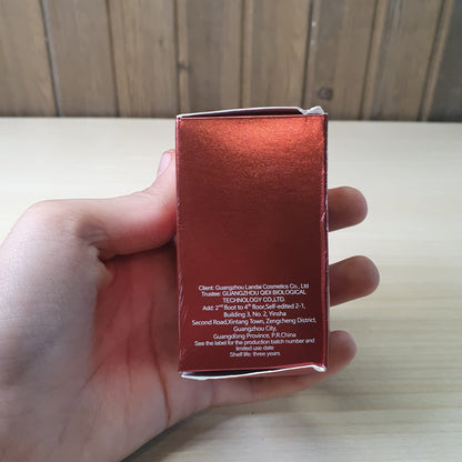 BEST+ Dust It Mattifying Powder designed to provide instant hair volume and oil control.  #9137