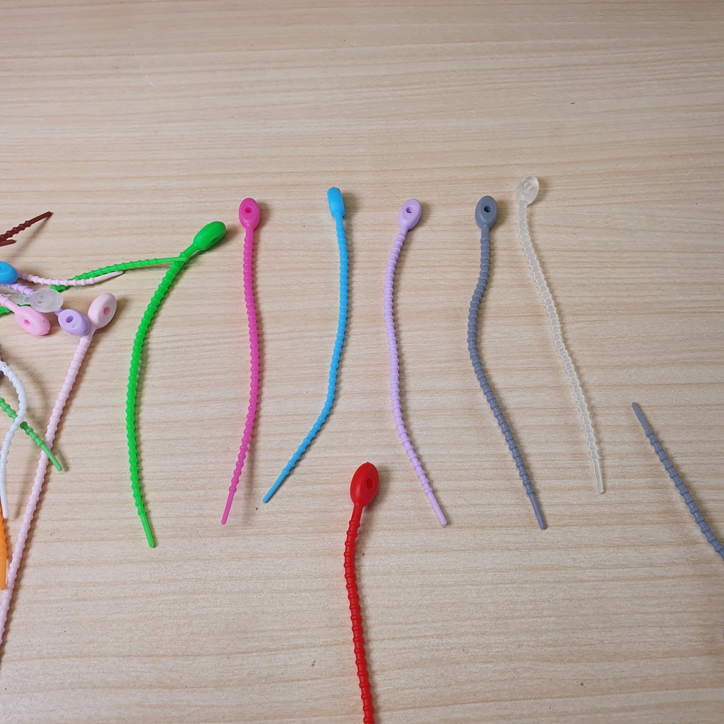 Lot Silicone Reusable Bag Ties Twist Wire Fasten Cable Zip Tie Headset Data Line Wire Universal Tie #9181