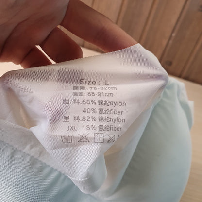 Ladies Undergarments Size Large #9219
