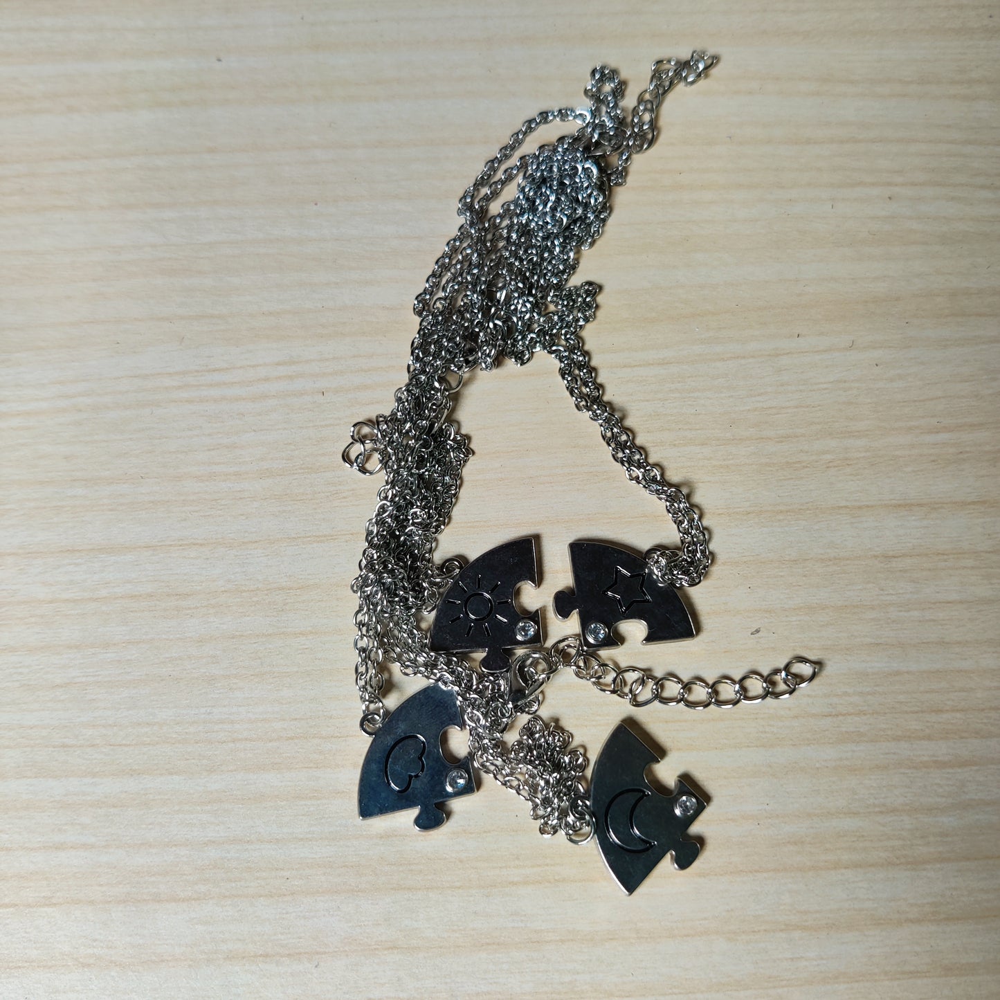 4 pcs Necklaces #437