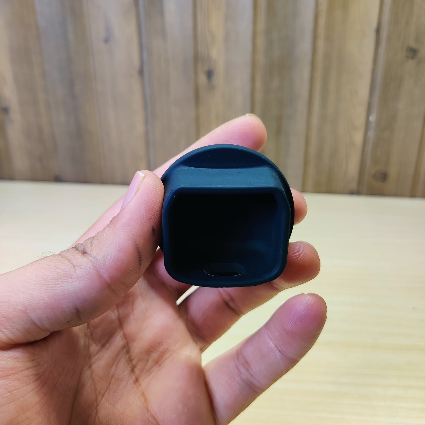 silicon desktop support base stabilizer  for the DJI Osmo Pocket 3 camera.#1190