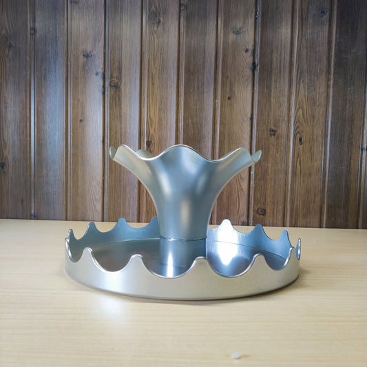 Metallic silver detachable cupcake stand with wavy edges.#1572