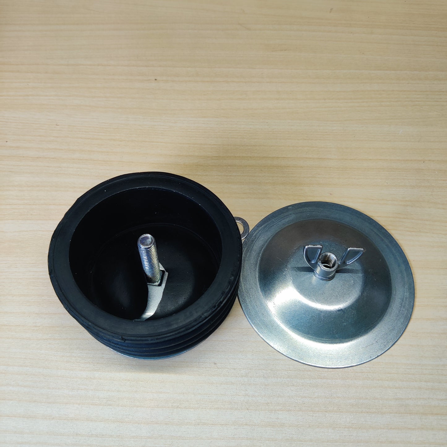 Pipe Pressure Testing Plug used for sealing pipes during plumbing maintenance or pressure testing. #1884