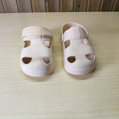 Used  Kids Slippers Size 170
