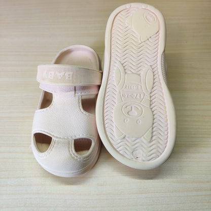 Used  Kids Slippers Size 170
