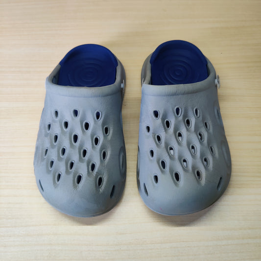 Used  Kids Slippers Size 200MM