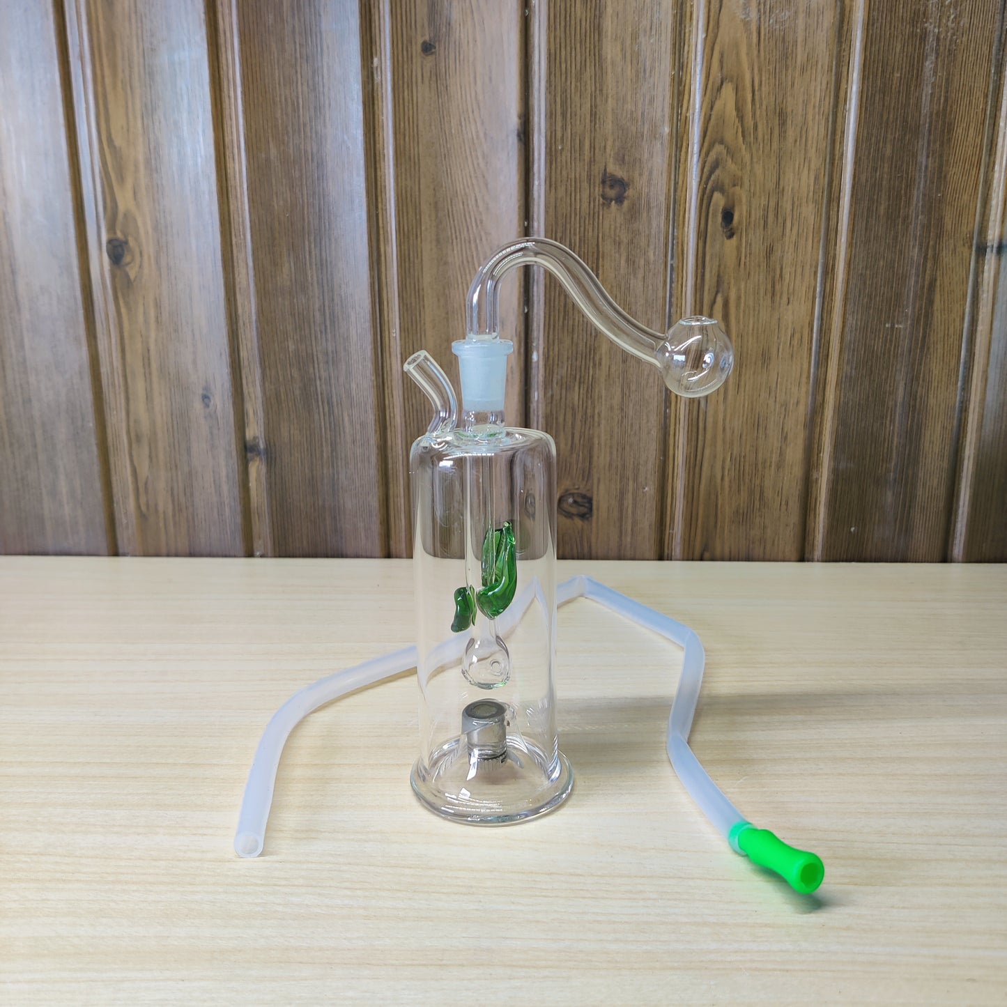 compact glass water pipe and oil burner set featuring a color-changing LED light in the base and a flexible hose.#2088