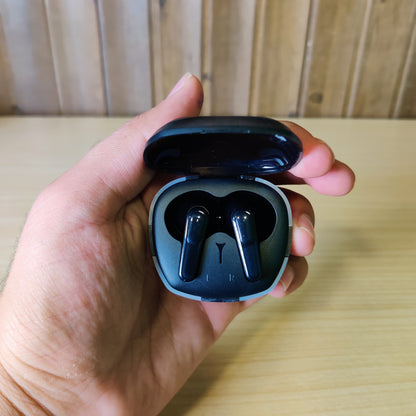 Earbuds #2046