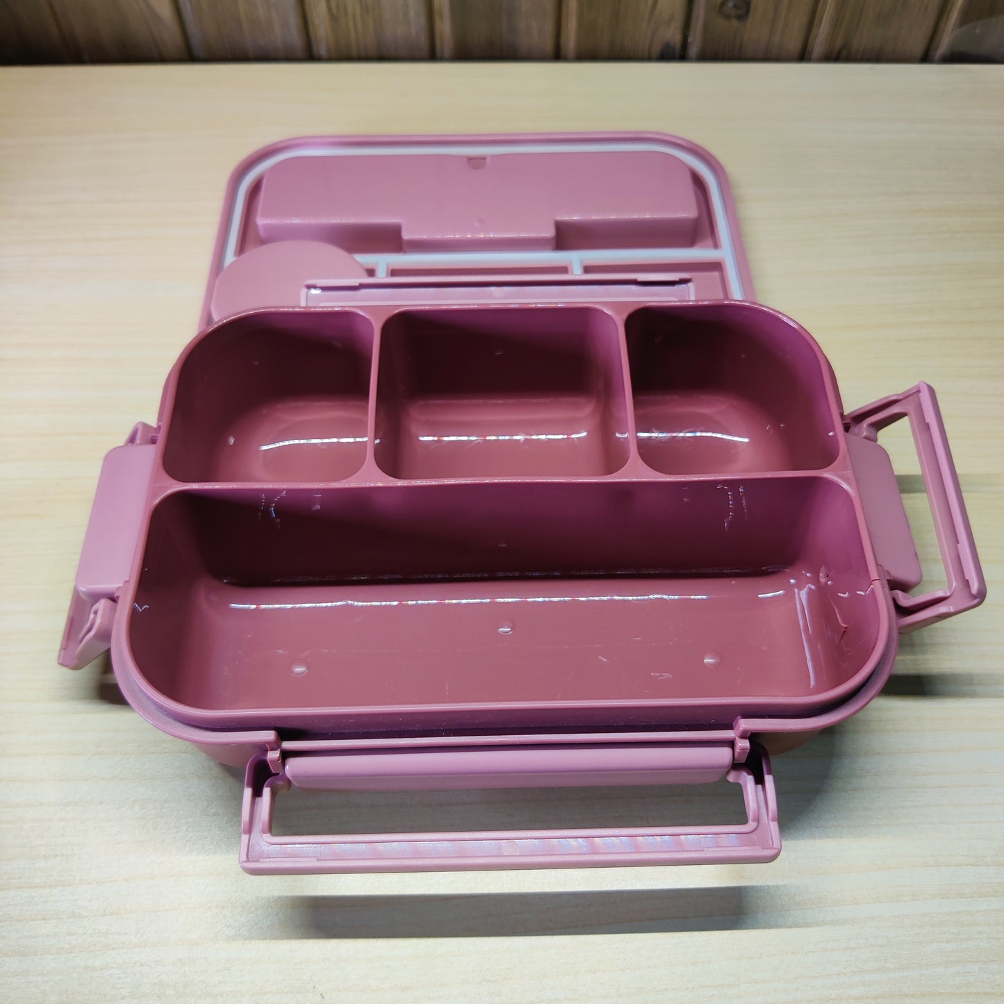 Lunch Box #2433