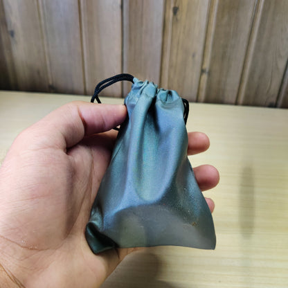 0.6x wide-angle phone camera lens with a macro feature, likely from a brand like Apexel or similar.#2541