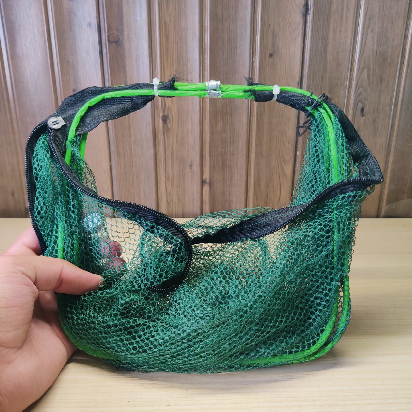 Foldable umbrella-style fishing net trap designed for catching fish, crabs, and shrimp.#2444