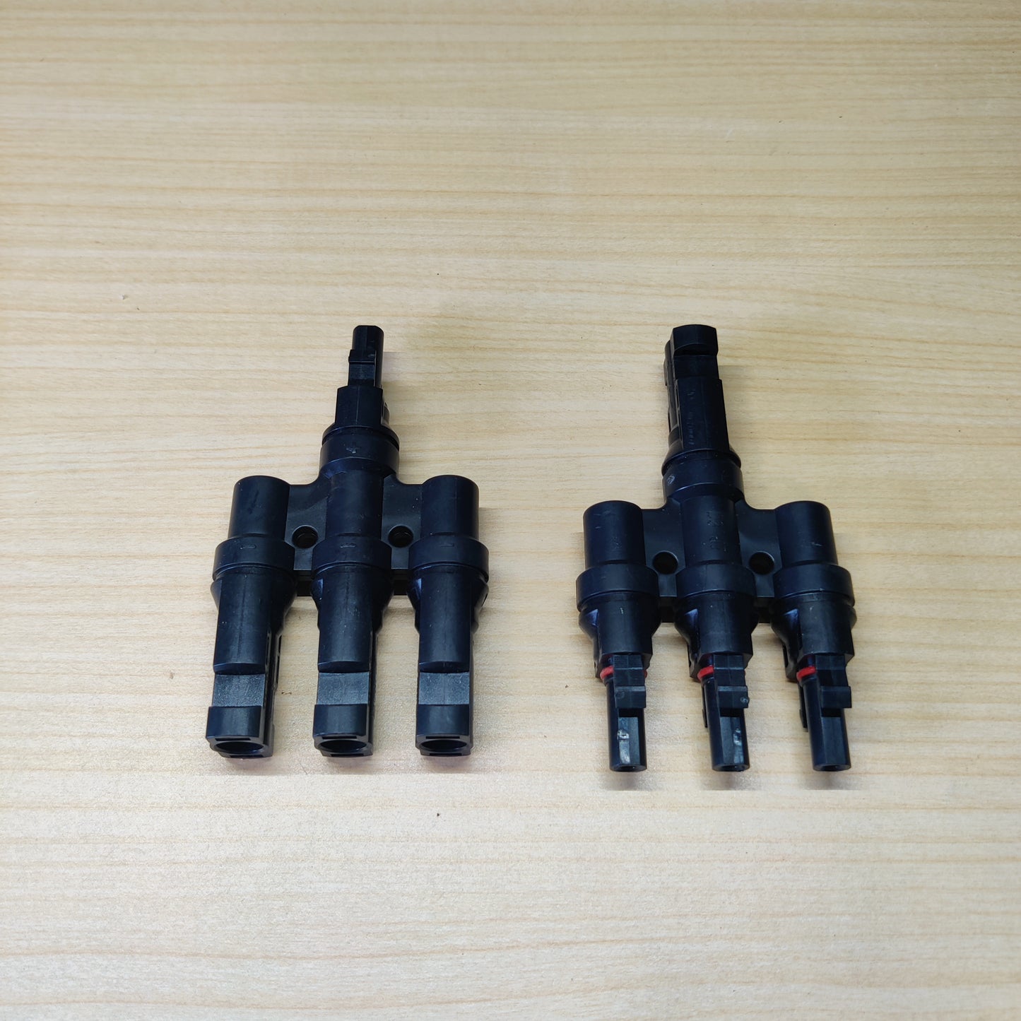 MC4 Branch Connectors designed for solar photovoltaic systems.#2529