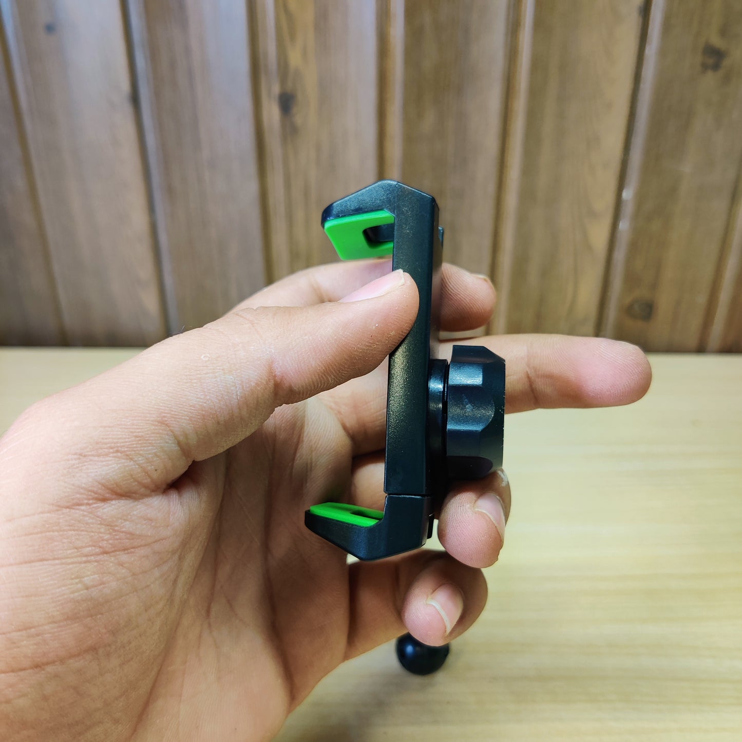 Universal Clip Cellphone Holder #2605