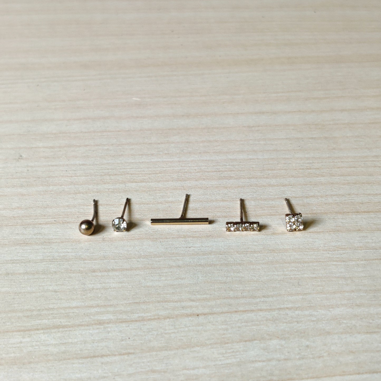 Stud Earings # 3087