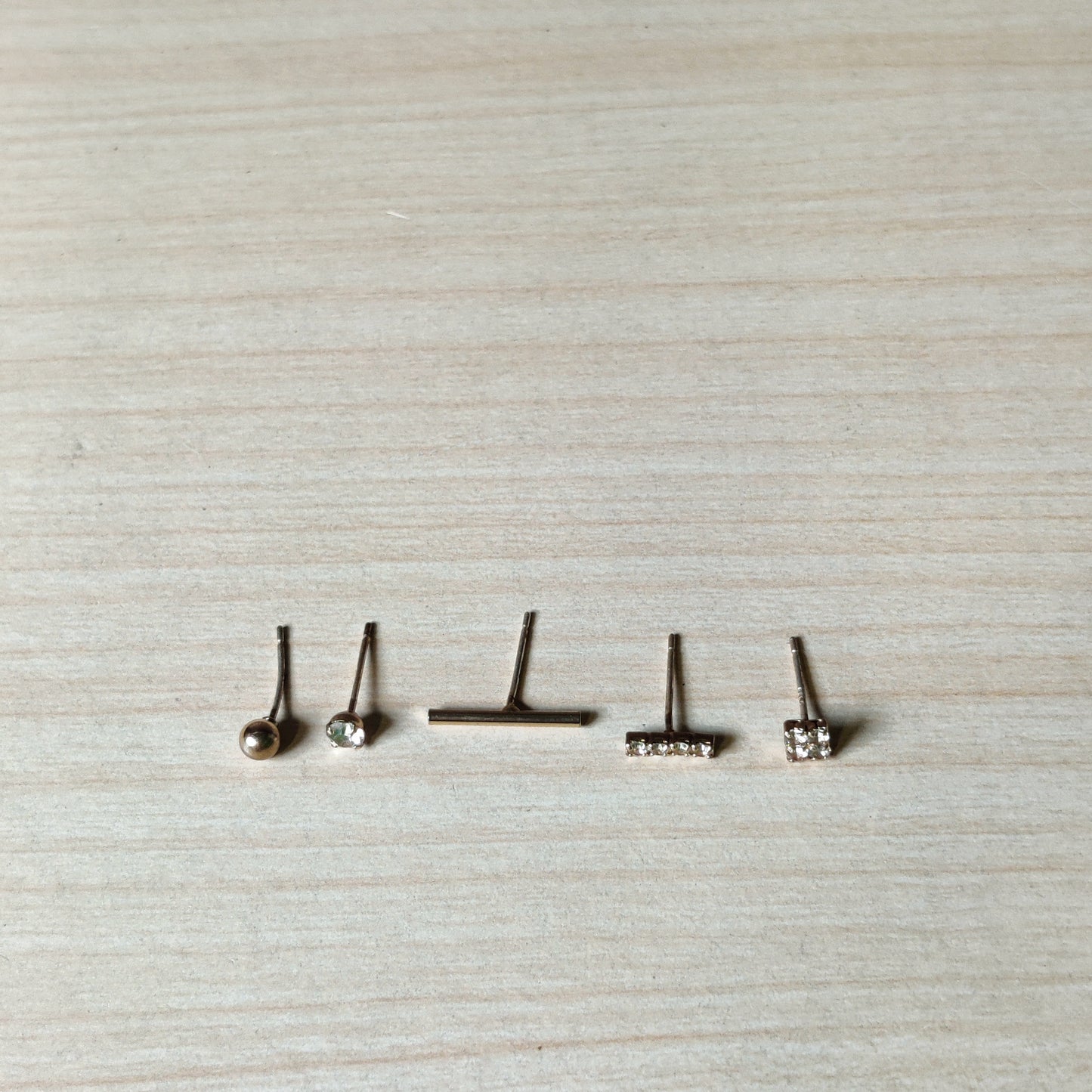 Stud Earings # 3087