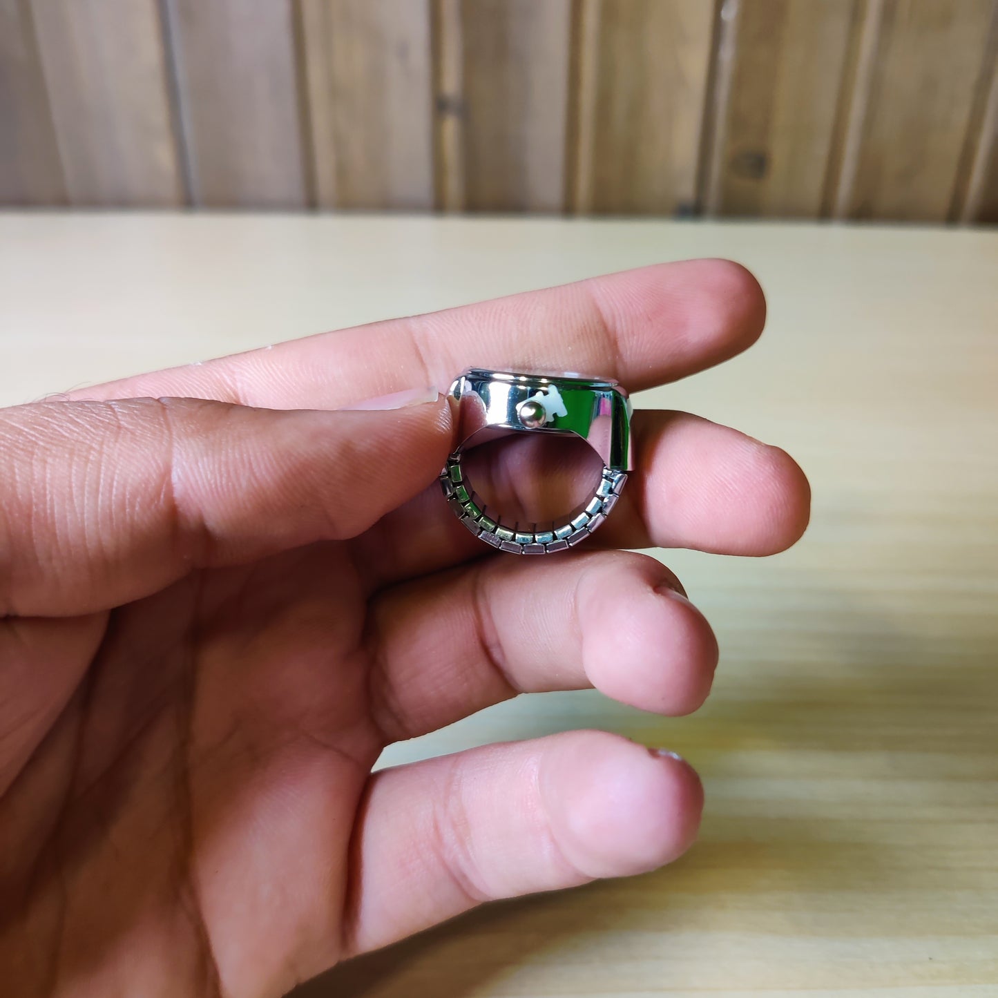 Finger Watch # 3083