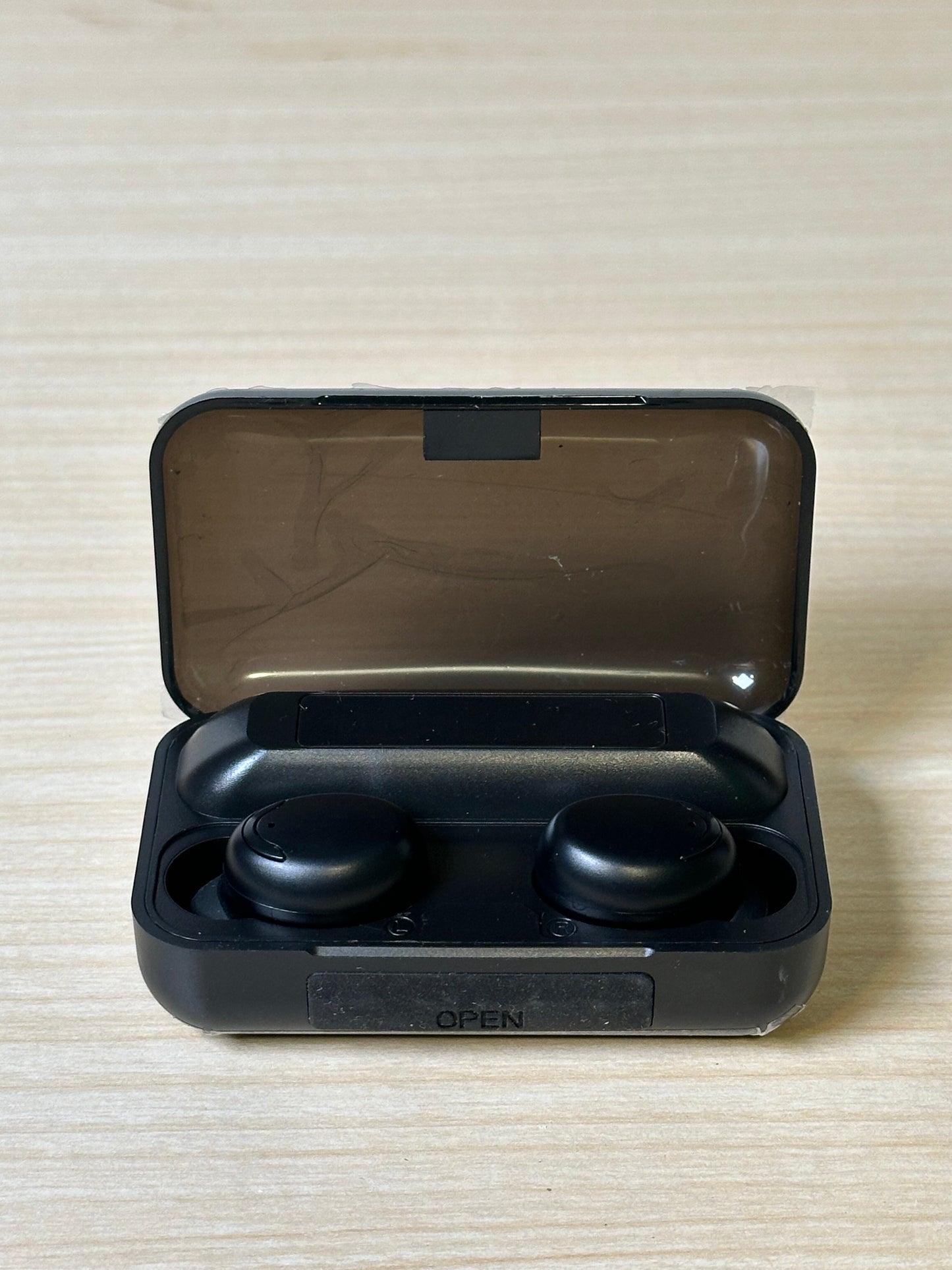 Earbuds Black #019