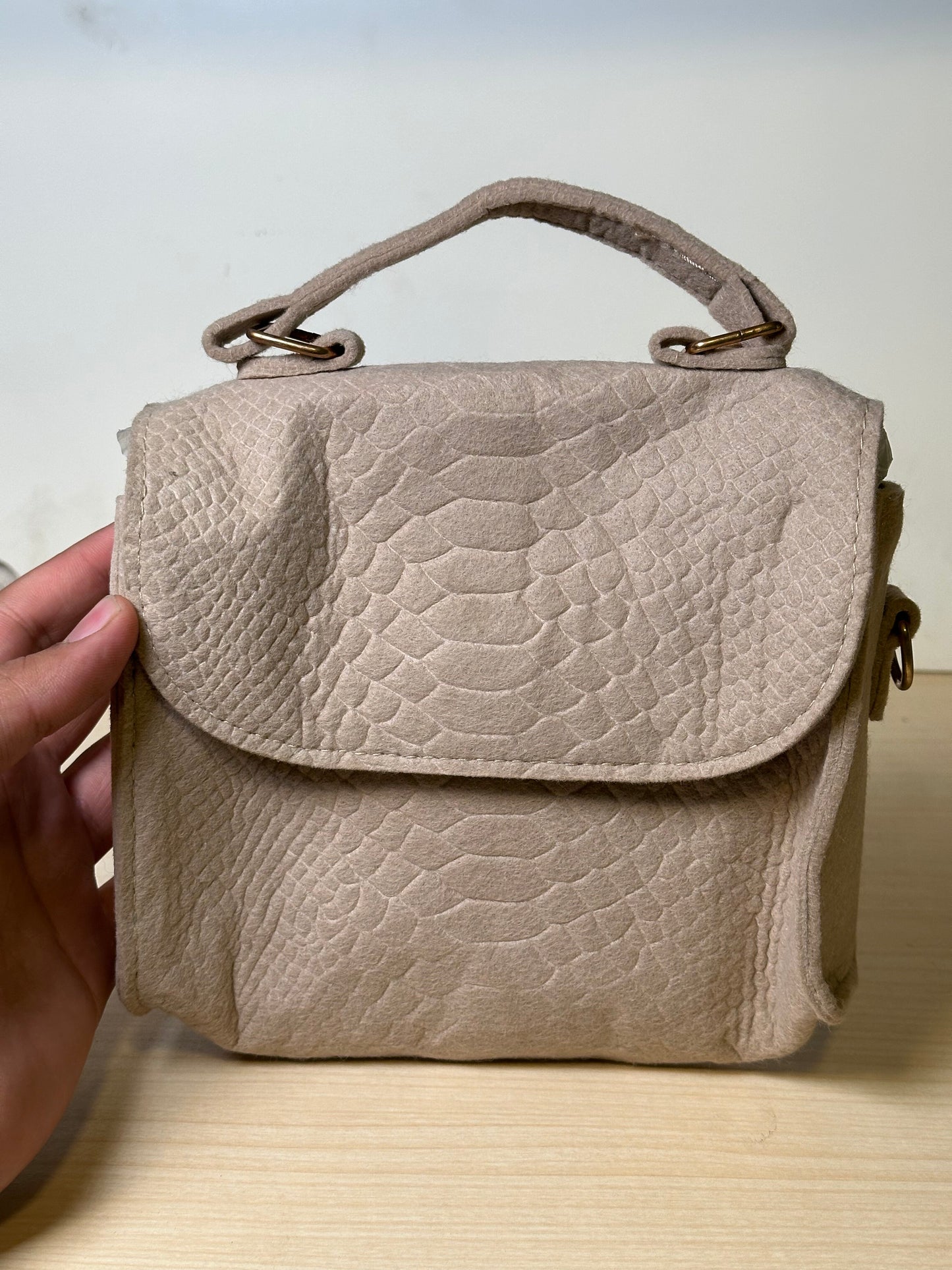 Skin Bag #032