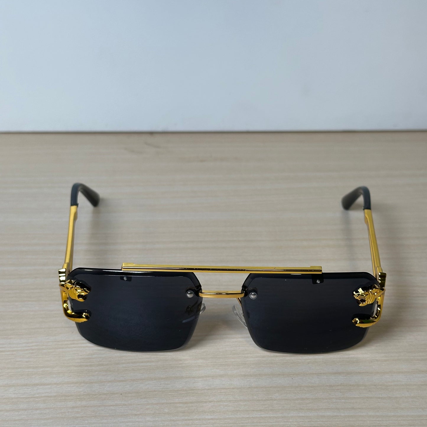 Ladies Sun Glasses #057